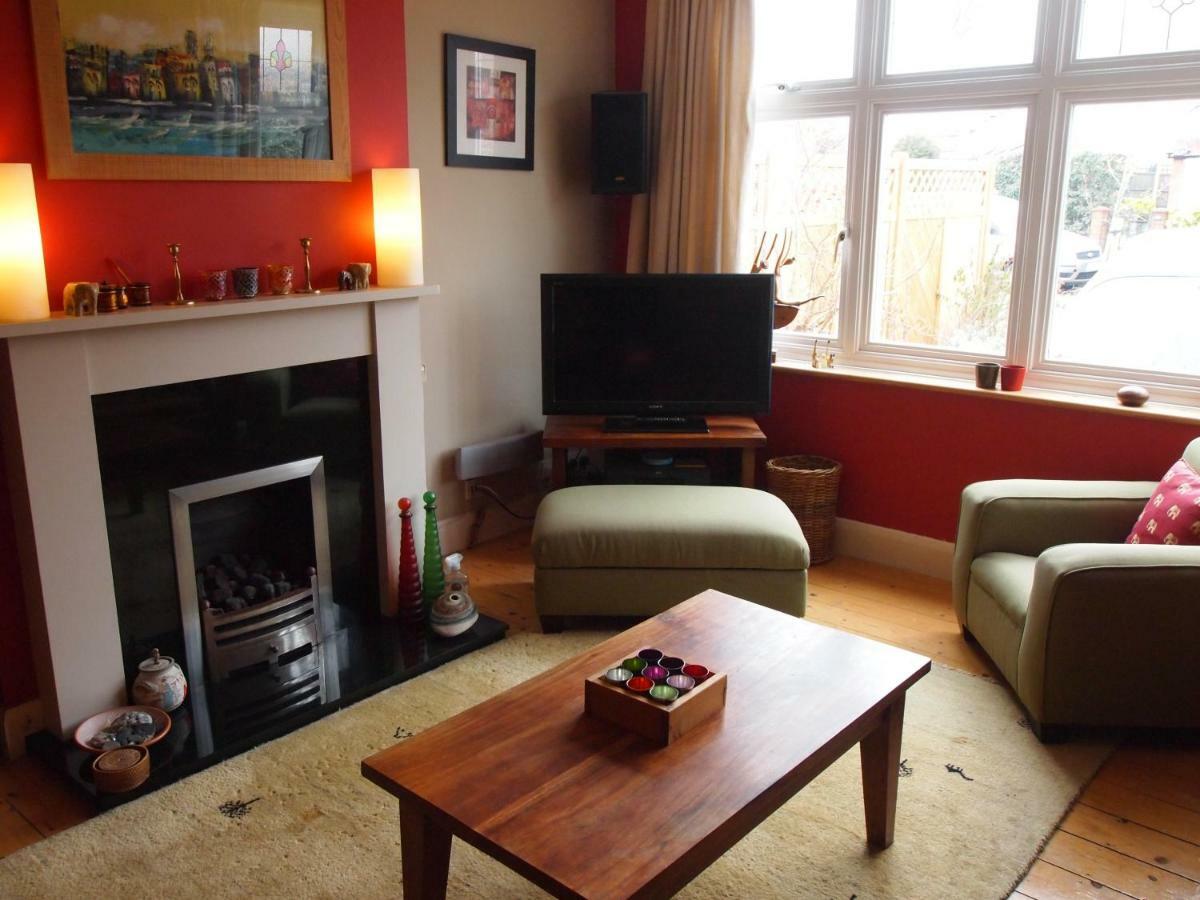 Friendly Home In South London Morden Luaran gambar